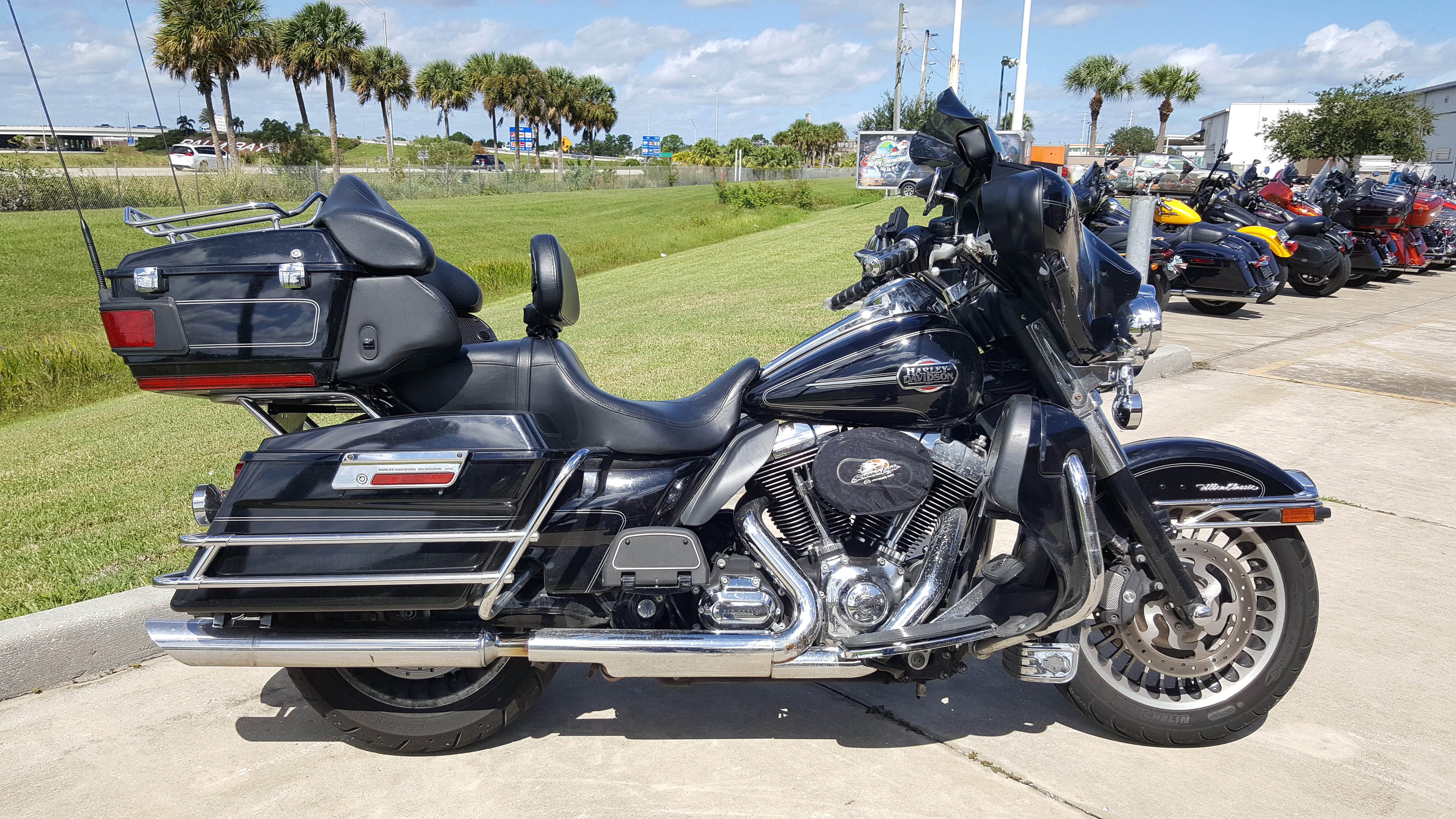 Pre-Owned 2010 Harley-Davidson Electra Glide Ultra Classic ...