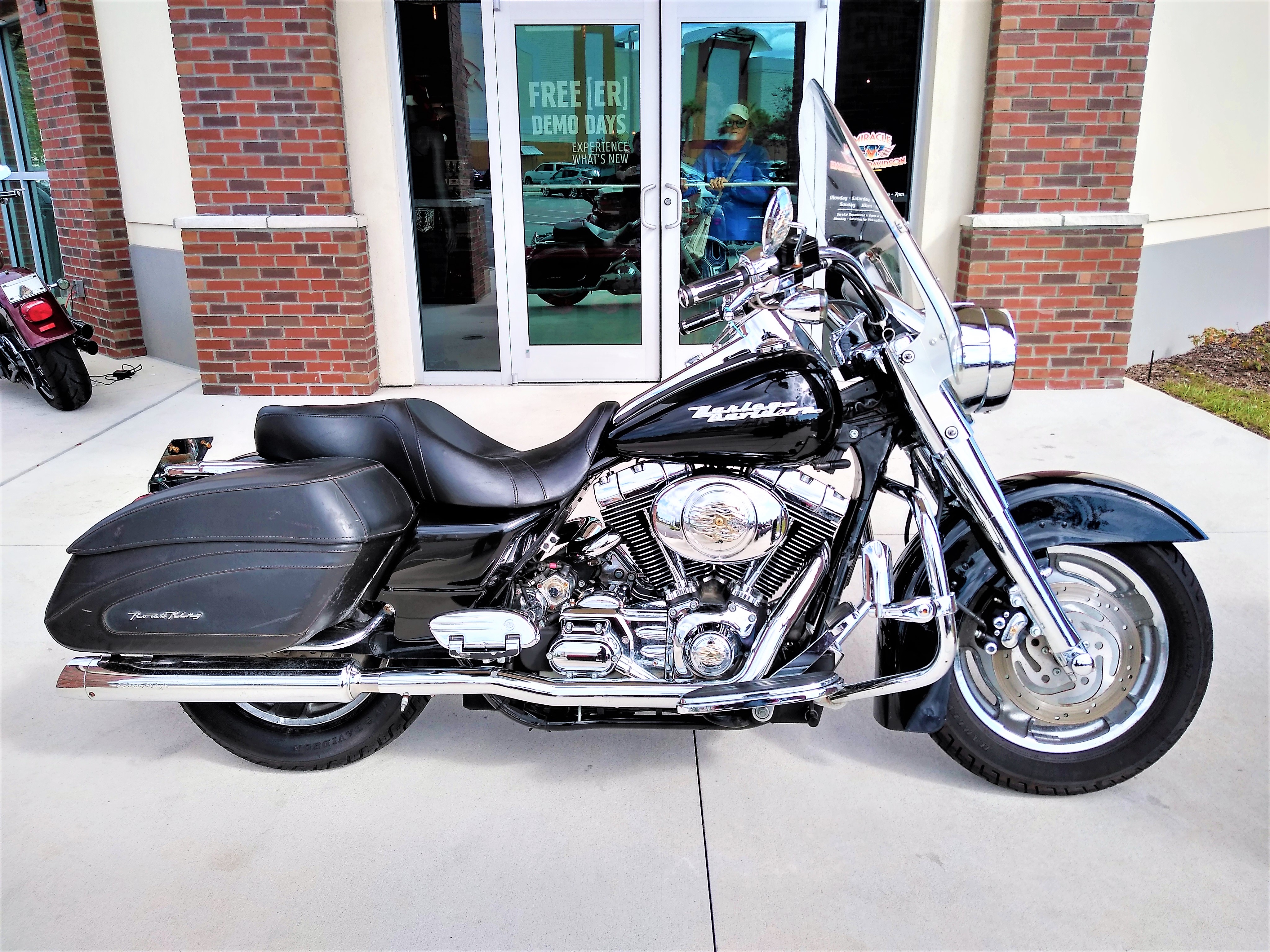 2004 road king value