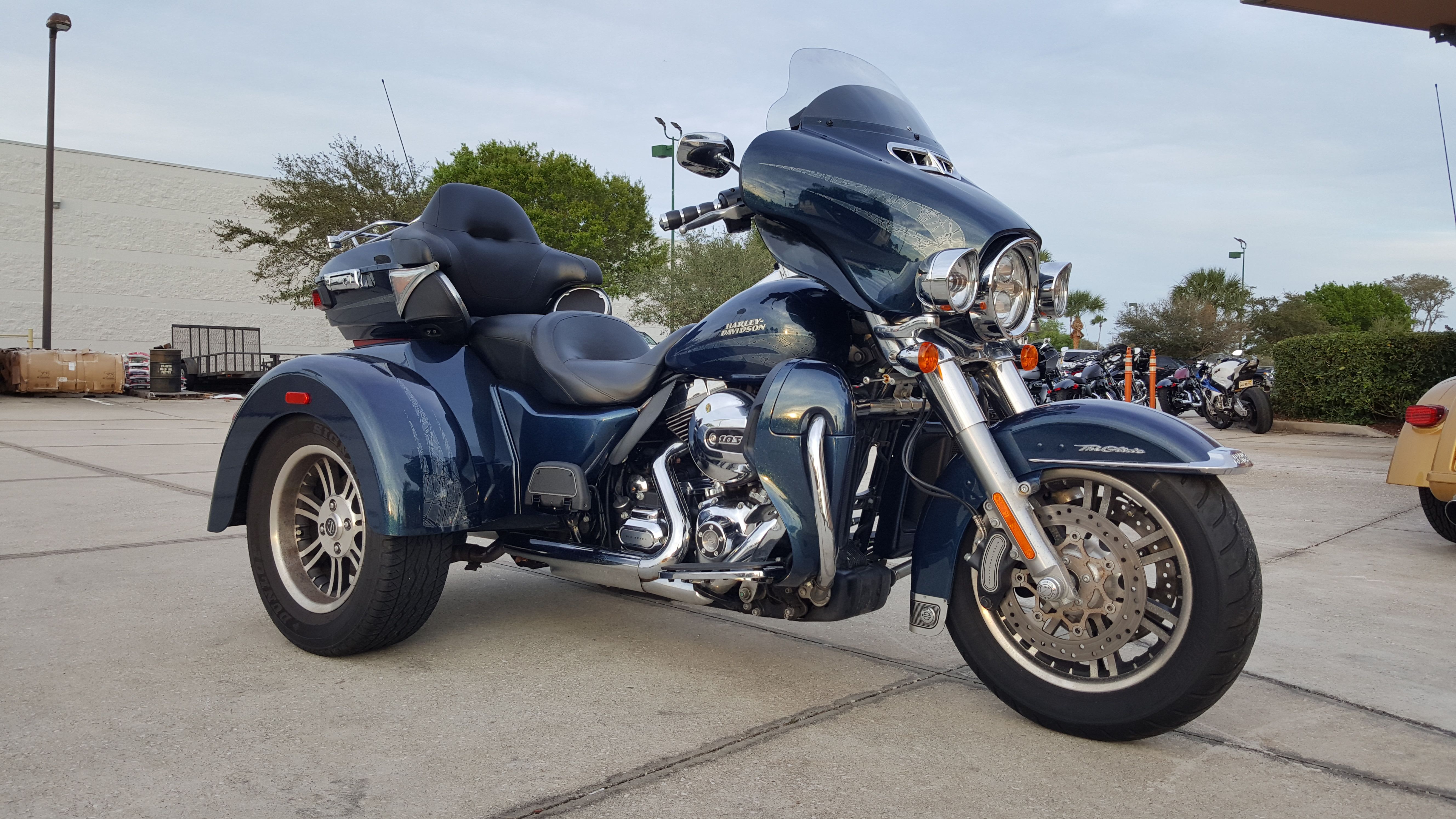 Pre-Owned 2016 Harley-Davidson Tri Glide Ultra Classic in Palm Bay ...