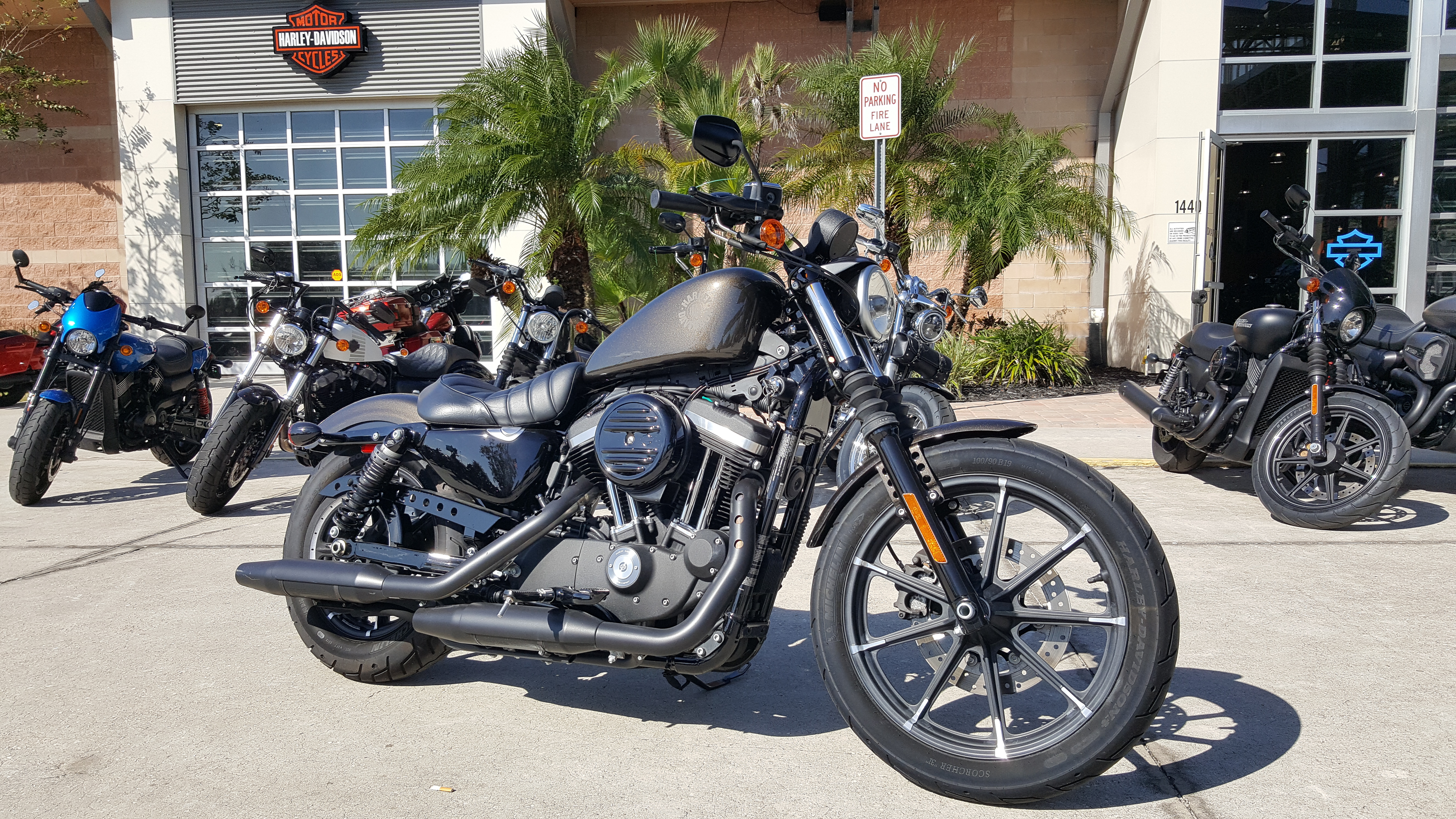 2017 iron 883 value